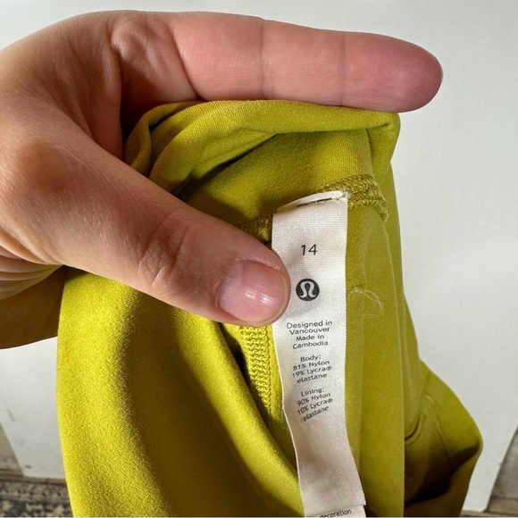 Lululemon Align Pant 25" Yellow Pear Size 14 - Picture 7 of 8